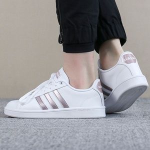 adidas Cloudfoam Advantage Sneaker